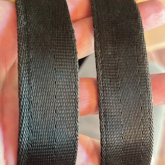 Original Seat Belt Vtg bag tote black woven medium zipper top, silver feet VGUC